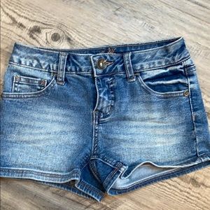 Girl’s jean shorts